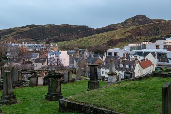 Self-Guided Edinburgh Walking Tour — Explore the Royal Mile & Castle by Mobile App photo 4