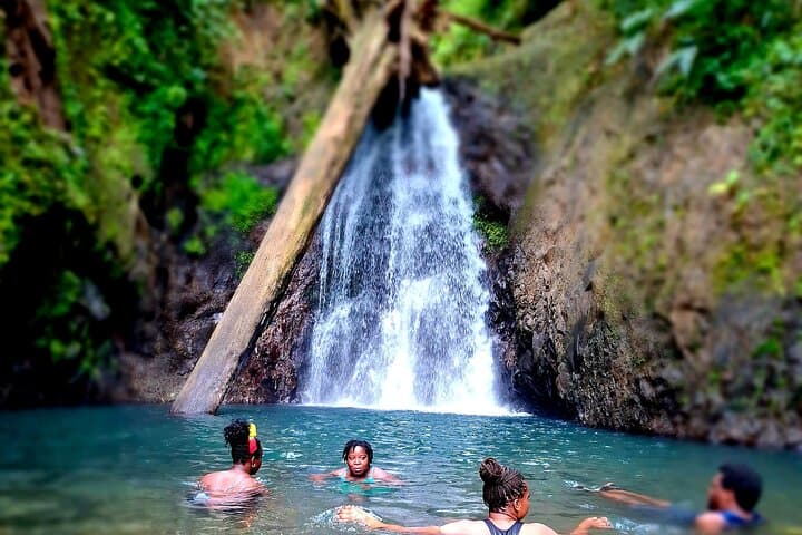 Chasing Waterfalls in Grenada: Annandale, Seven Sisters & Royal Mt Carmel photo 2