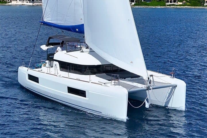 3-Hour Luxury 40ft Lagoon Catamaran Charter in Tulum — Private Caribbean Cruise photo 2
