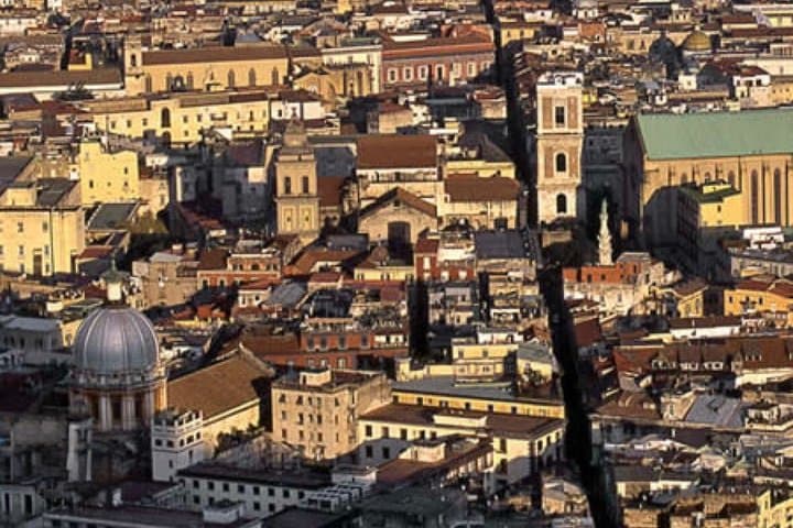 Eat Through History: Naples Monumental & Historic Center Street Food Tour photo 2